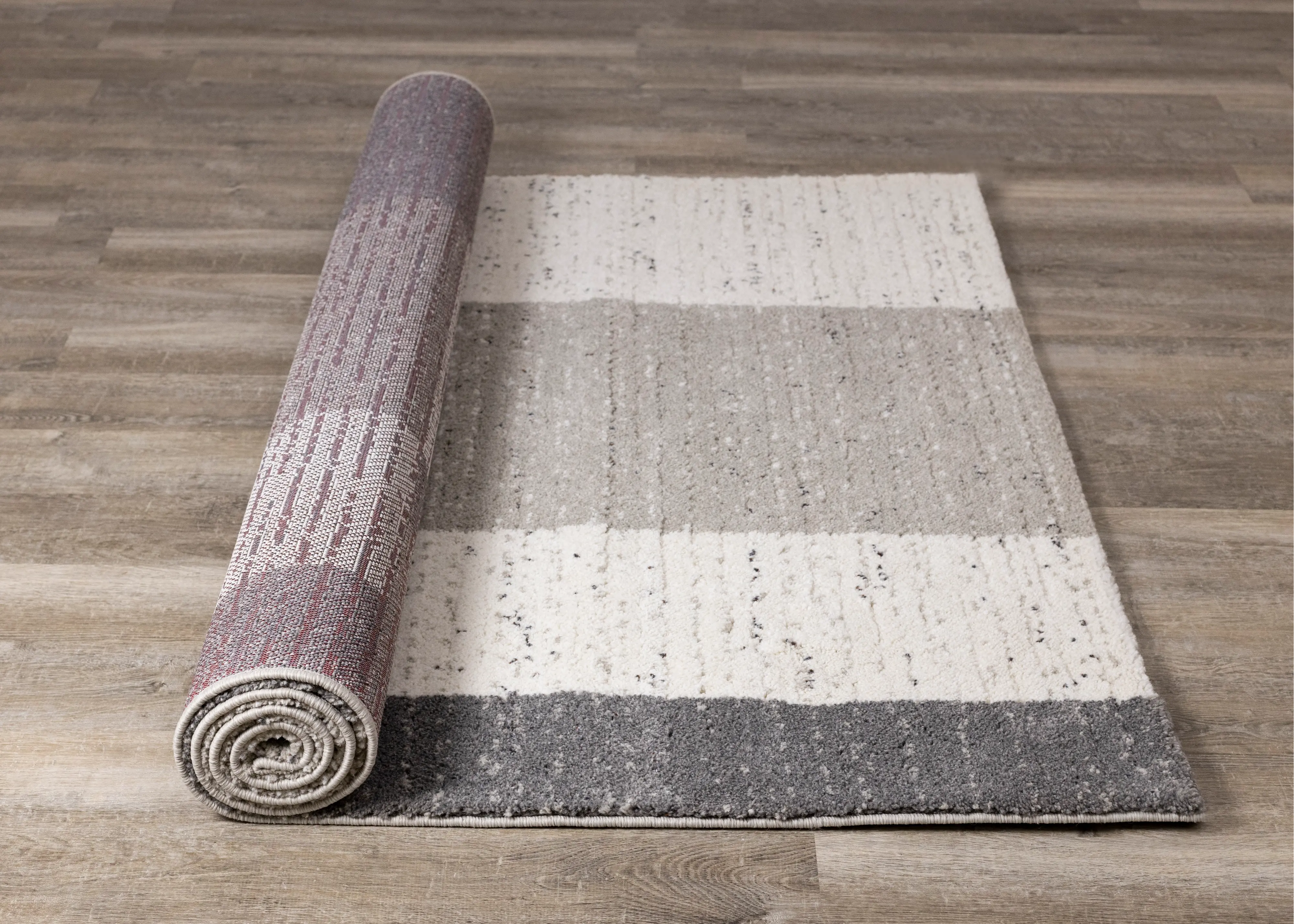 Ravine 5 x 8 Gray Rectangles Area Rug