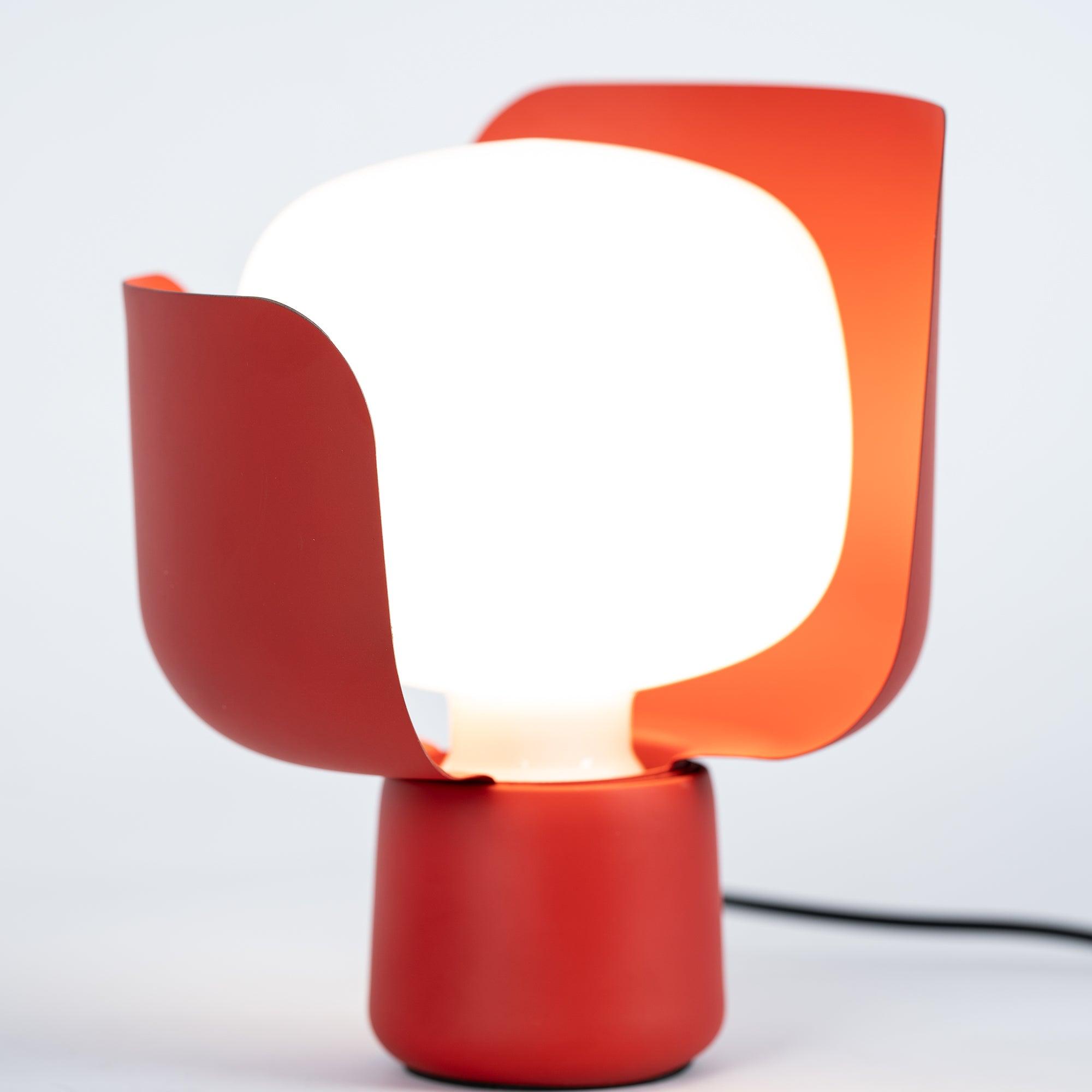 Petals Glass Table Lamp