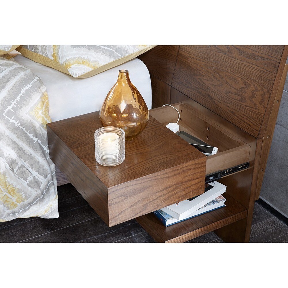 INK+IVY Clark Pecan Bed with Two Nightstands