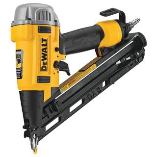 DW Pneumatic 15-Gauge DA Nailer DWFP72155