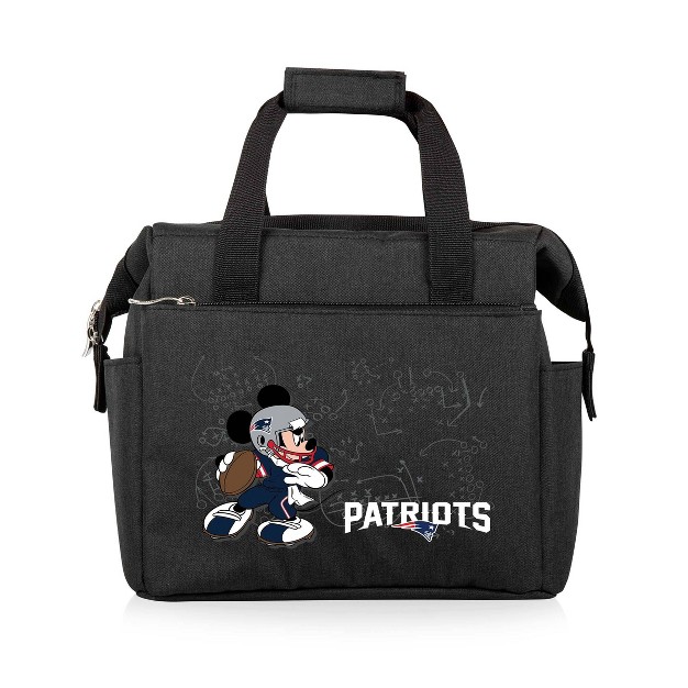 Nfl New England Patriots Mickey Mouse On The Go Lunch Cooler Black