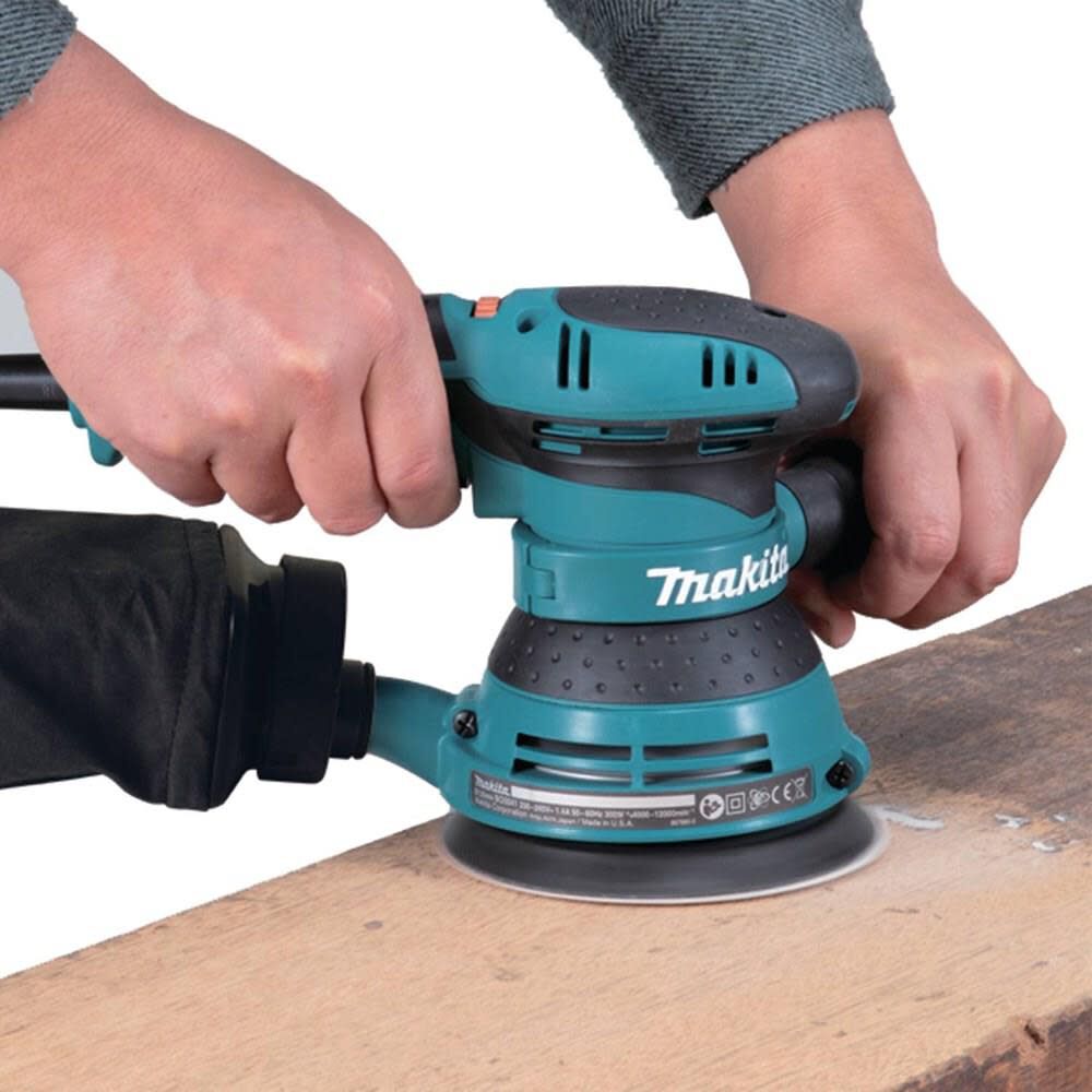 Makita 5 in. Random Orbit Sander with Variable Speed BO5041 from Makita