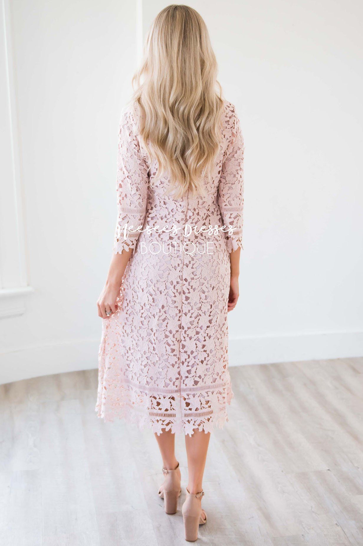 The Kaveah Lace Dress