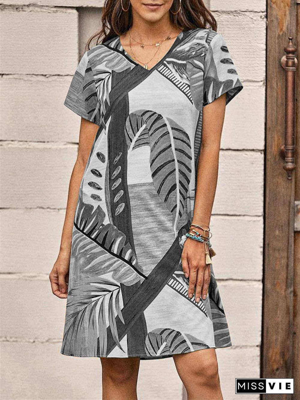 Women's Printed Loose Casual Short Sleeved Dress Women's Wear