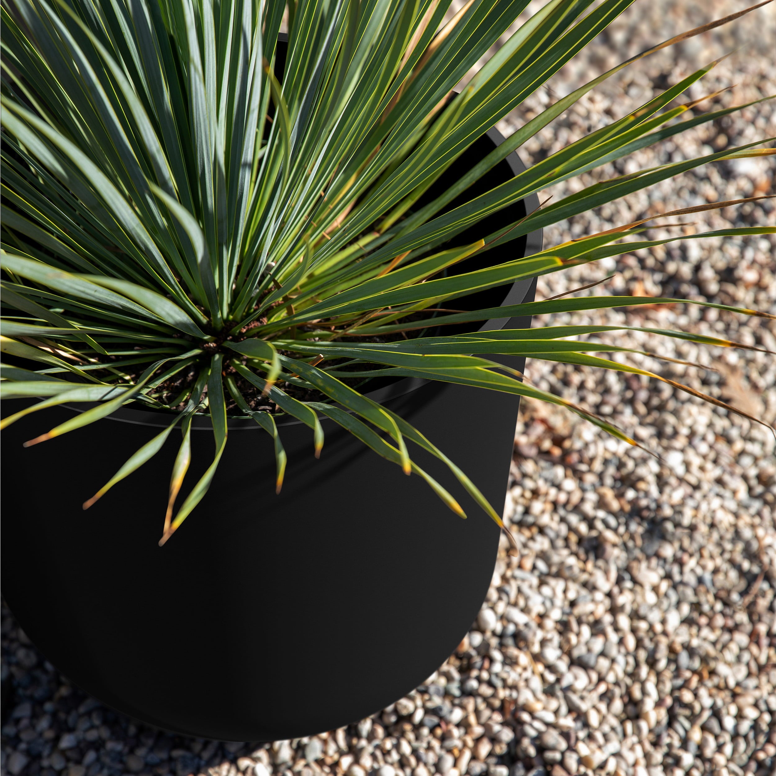 Veradek Pure Series Kona 15" Black Planter 2 Pack