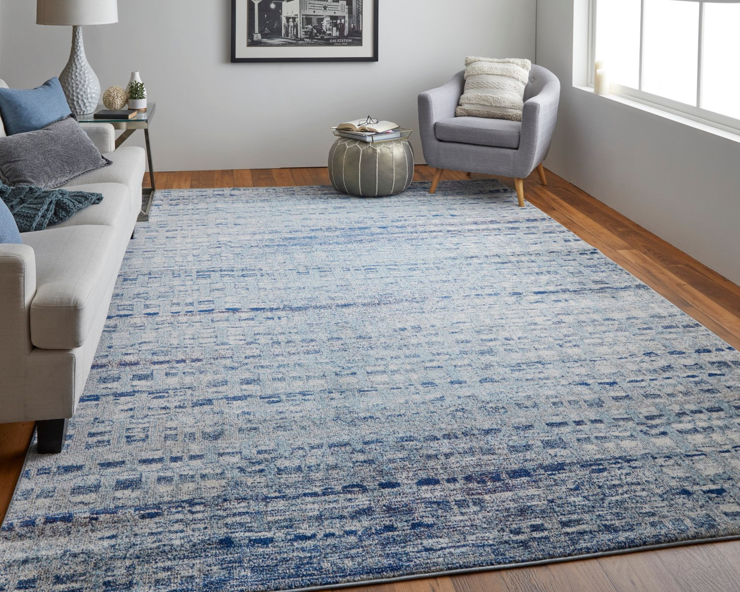 Adelmo Blue / Ivory Rug