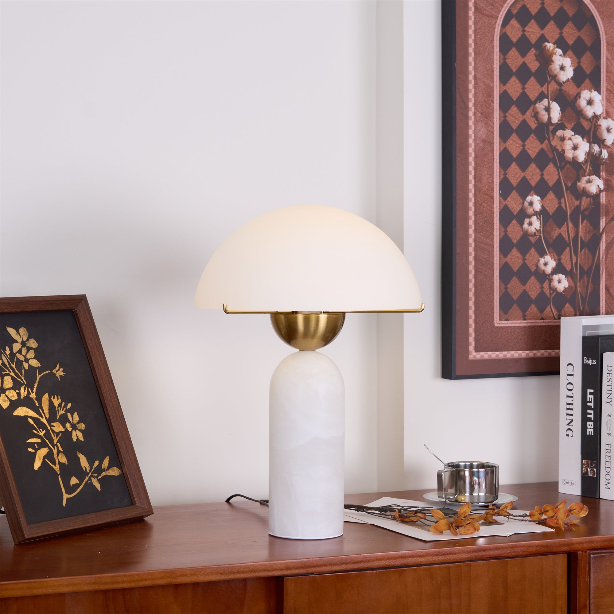 Peono Alabaster Table Lamp