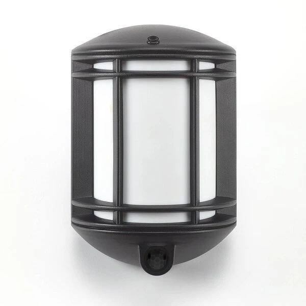 Cambridge Battery-Powered Motion Sensor Light