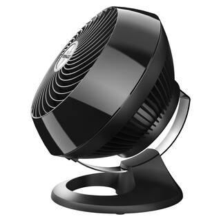 Vornado 560 Medium Whole Room Air Circulator Fan Black CR1-0276-06