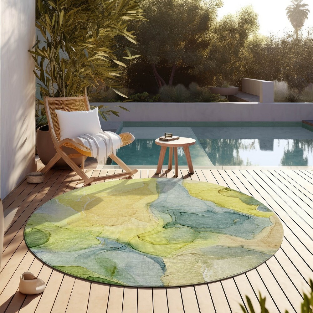 Machine Washable Indoor/ Outdoor Chantille Watercolor Yellow Rug