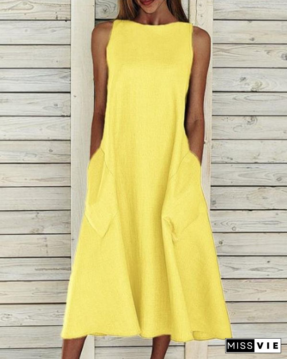 Solid Color Sleeveless Round Neck Maxi Dress