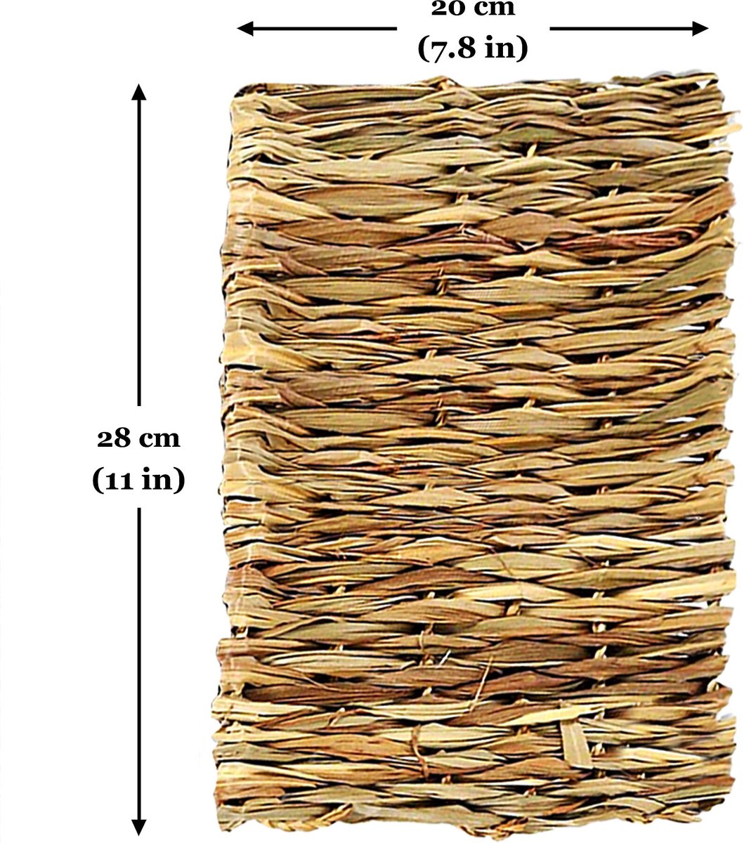 SunGrow Natural Grass Chew Mat and Hay Bedding Cage Rabbit， Guinea Pig， and Small Pet Accessories