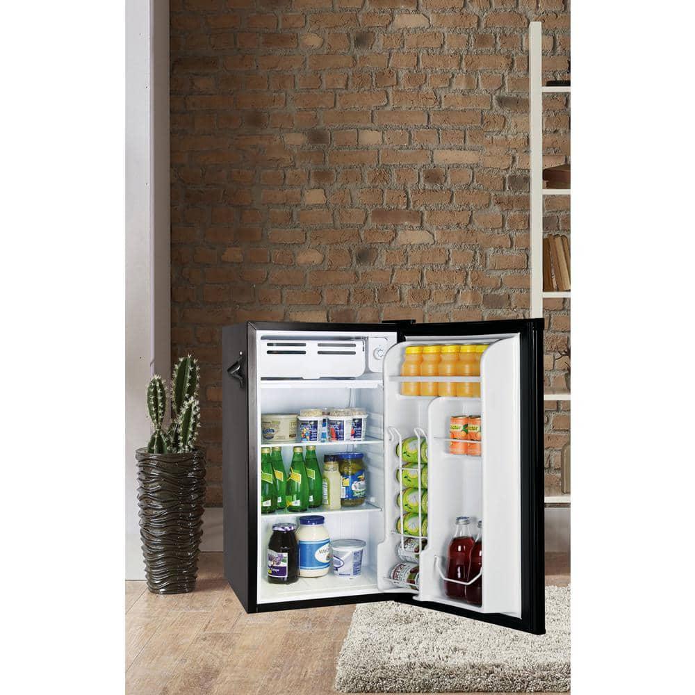 Frigidaire 32 cu ft Retro Mini Fridge in Black