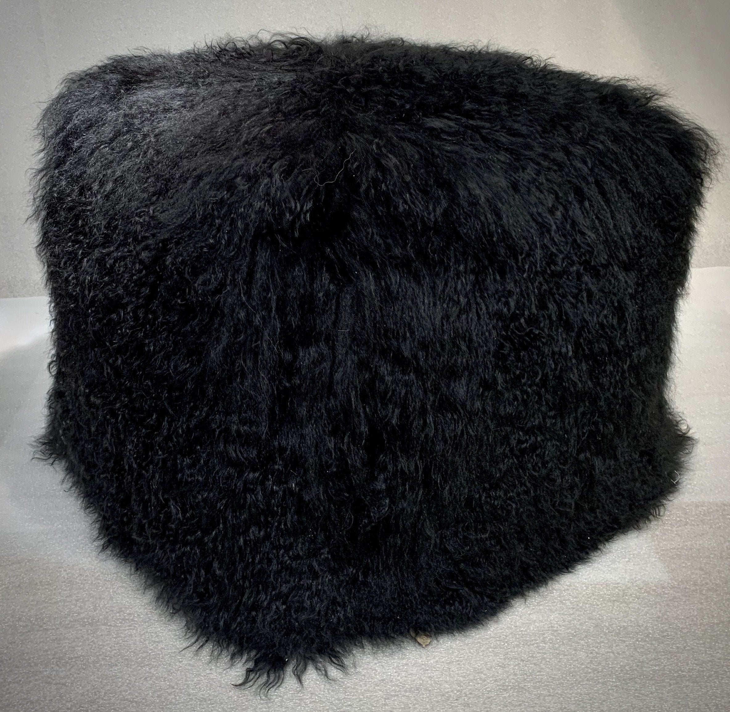 MONGOLIAN WOOL POUF