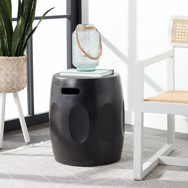 SAFAVIEH Zuri Indoor/ Outdoor Modern Black Concrete Round Accent Table