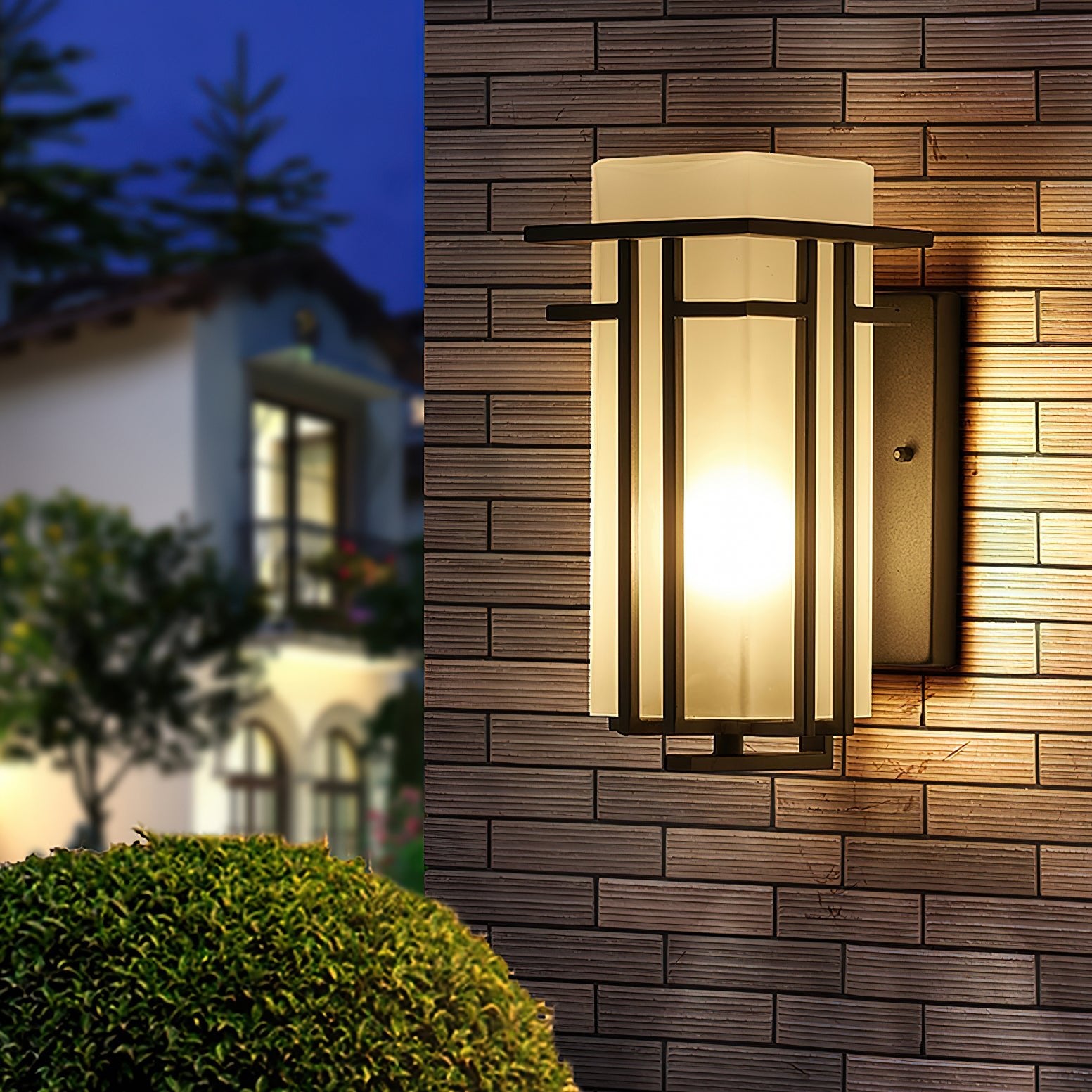 Linden Outdoor Wall Lamp