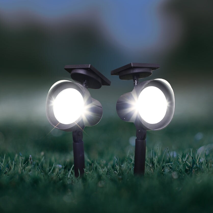 2 Pack Solar Spot Light  15 Lumen