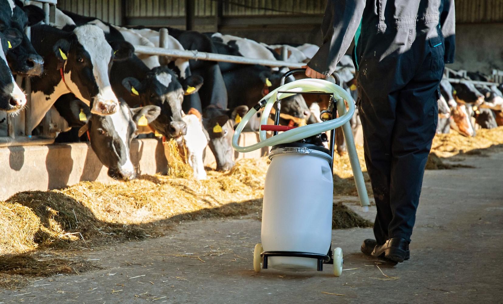 Trolley for Cow Drencher