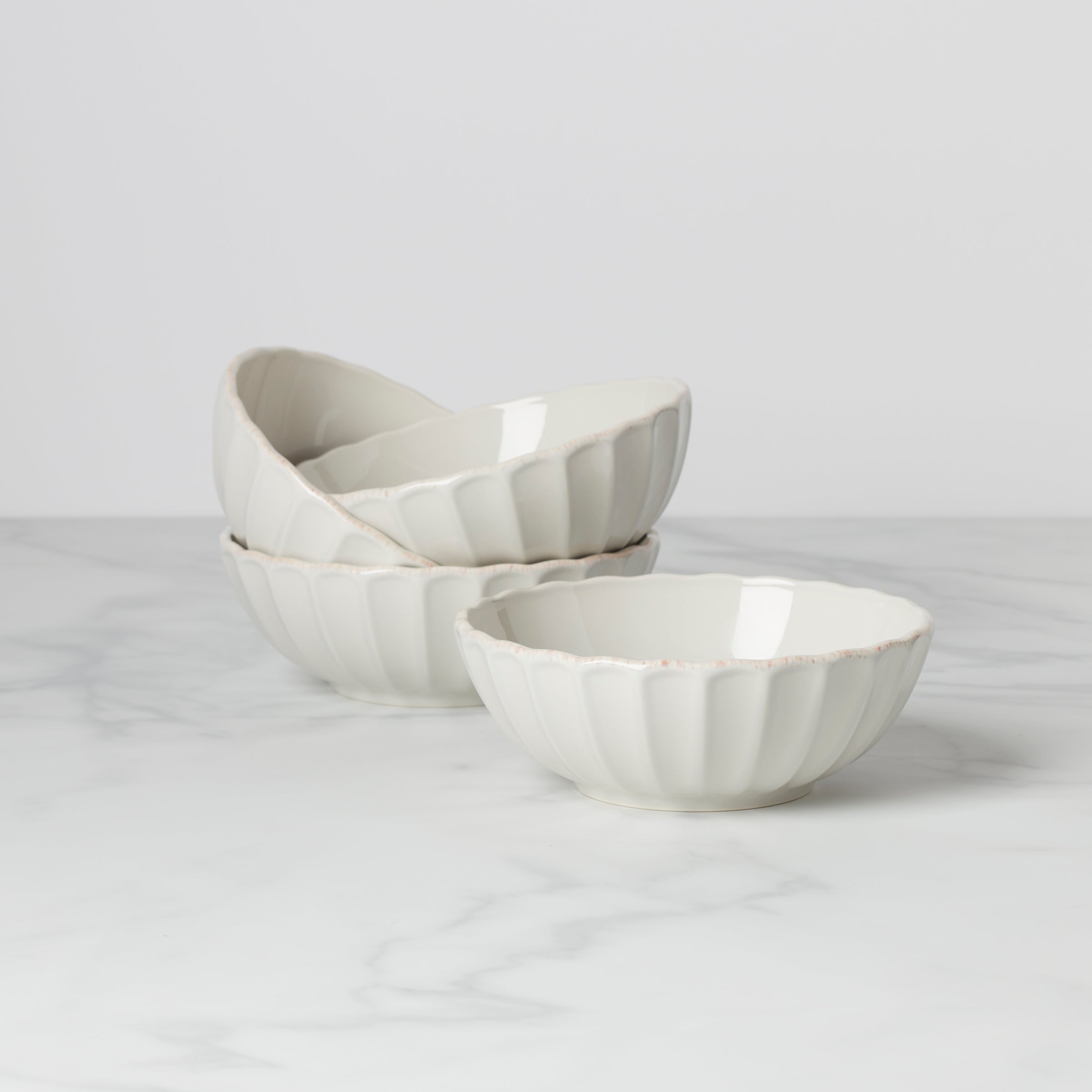 French Perle Scallop 4-Piece Bowl Set