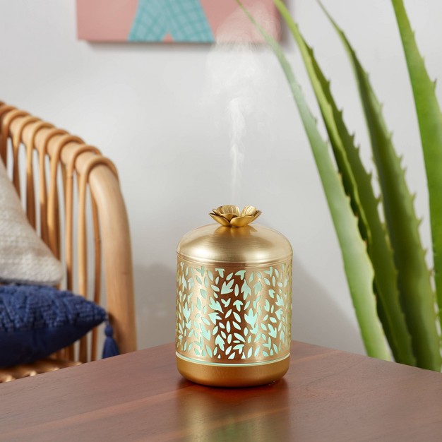 200ml Metal Flower Cutout Color changing Oil Diffuser Gold