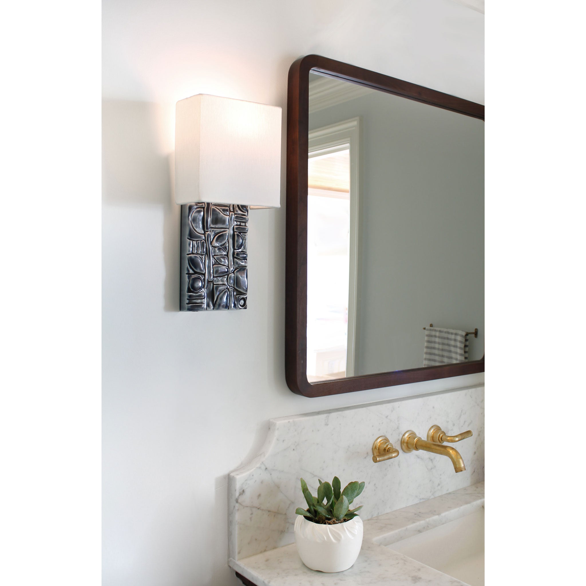 Asch Sconce