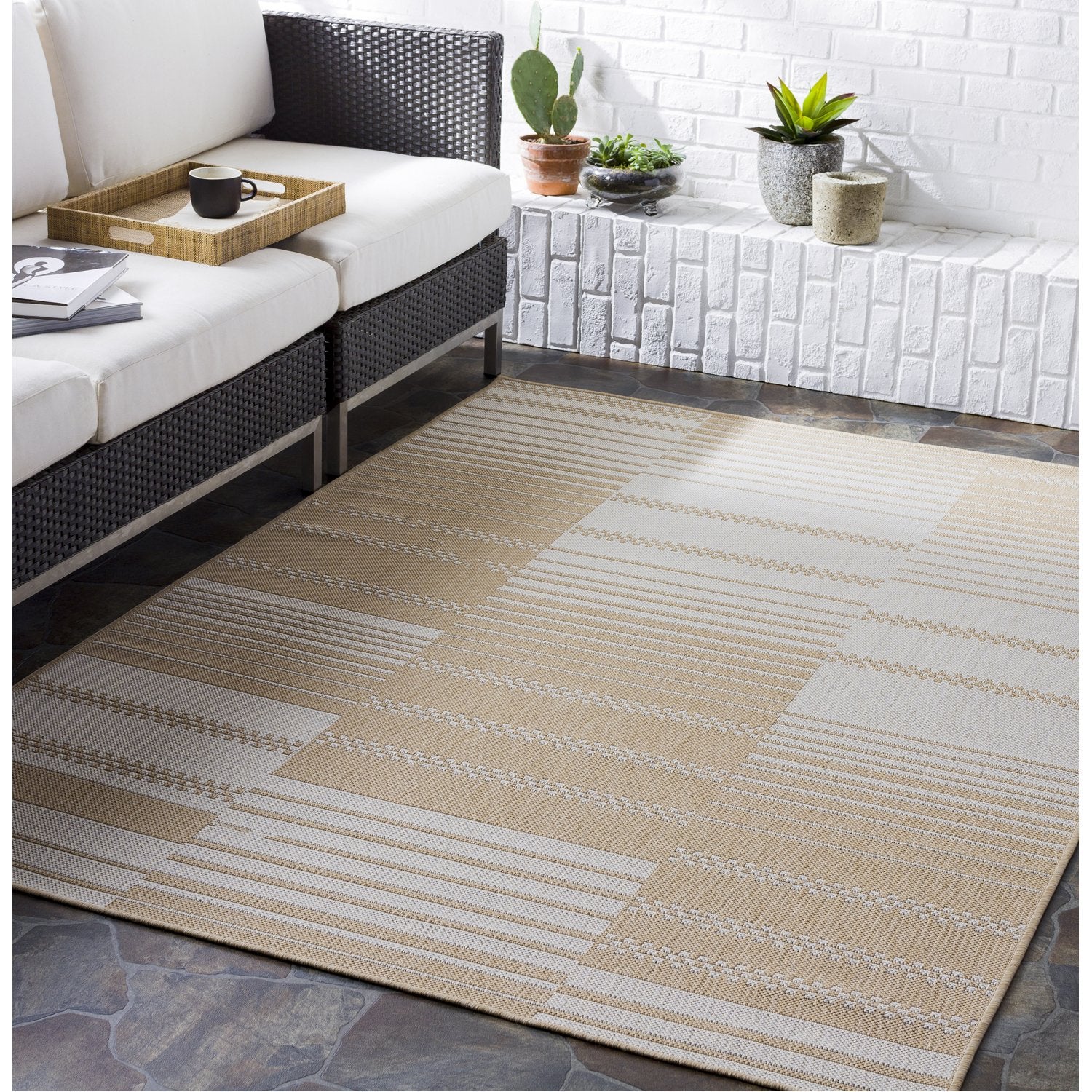 Malibu Indoor/Outdoor Rug in Wheat, Khaki