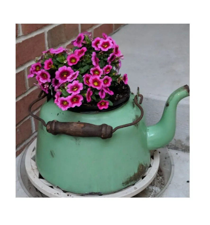 Iron Pot For Indoor And Outdoor Plant Watering Can Decorative Water Kettle Premium Pure Garden Plant Irrigation Can Supplies