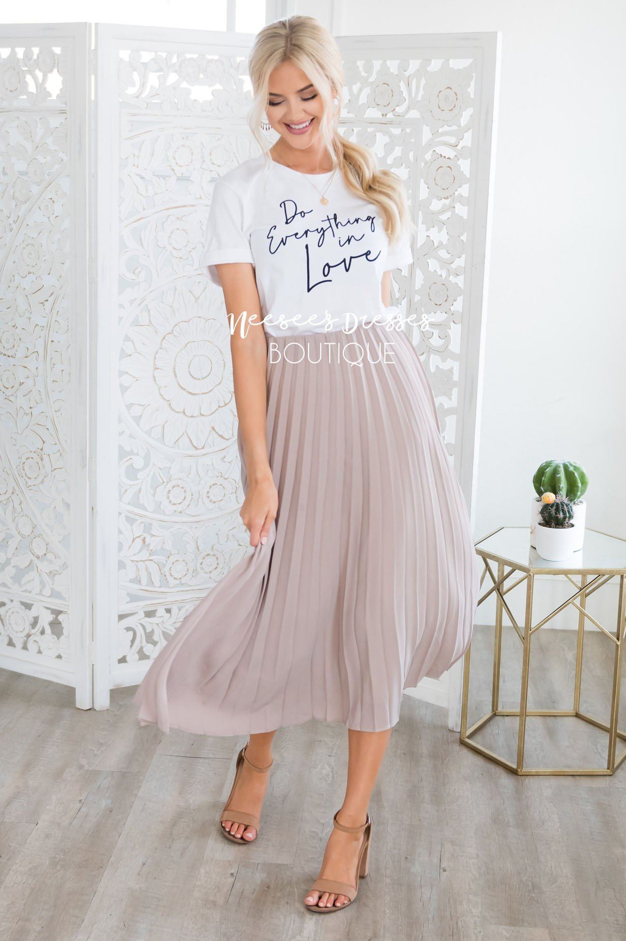 Hello Gorgeous Pleat Skirt