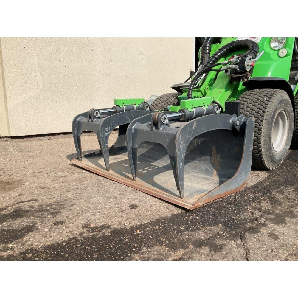 Avant 51.2 Width Demolition Grapple Bucket Used ;