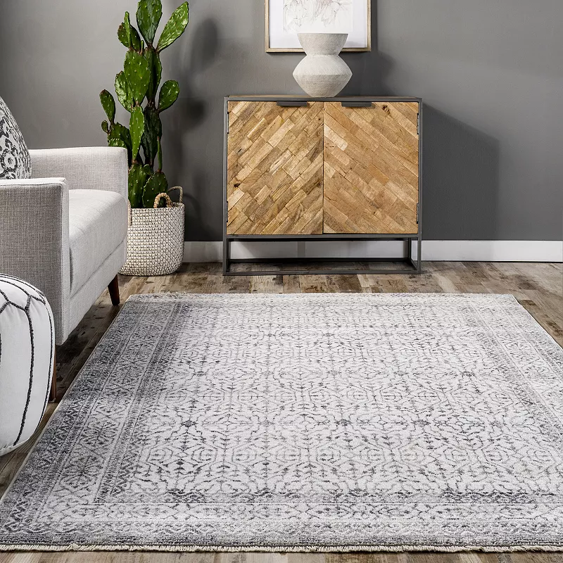 nuLoom Michelle Distressed Vintage Bordered Fringe Area Rug