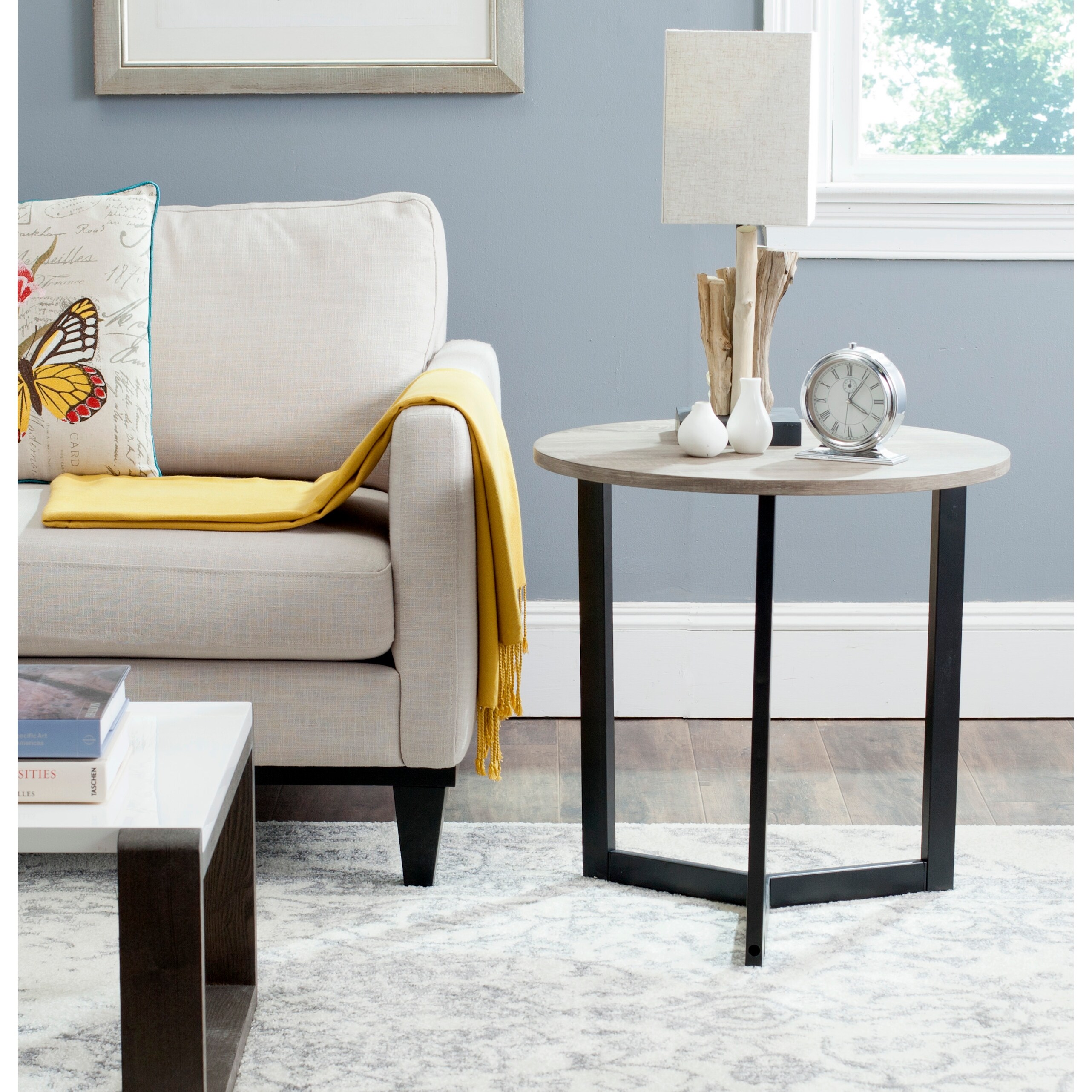 SAFAVIEH Leonard Mid-century Modern Wood Oak/ Black End Table - 22.8