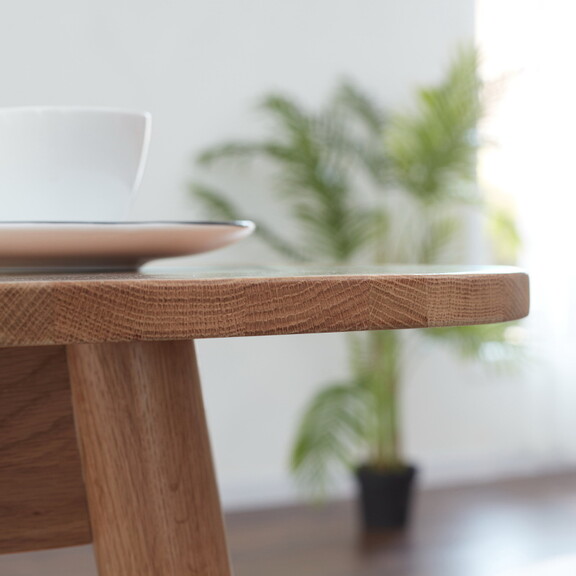 [One table with four chairs]Natural solid oak roun...