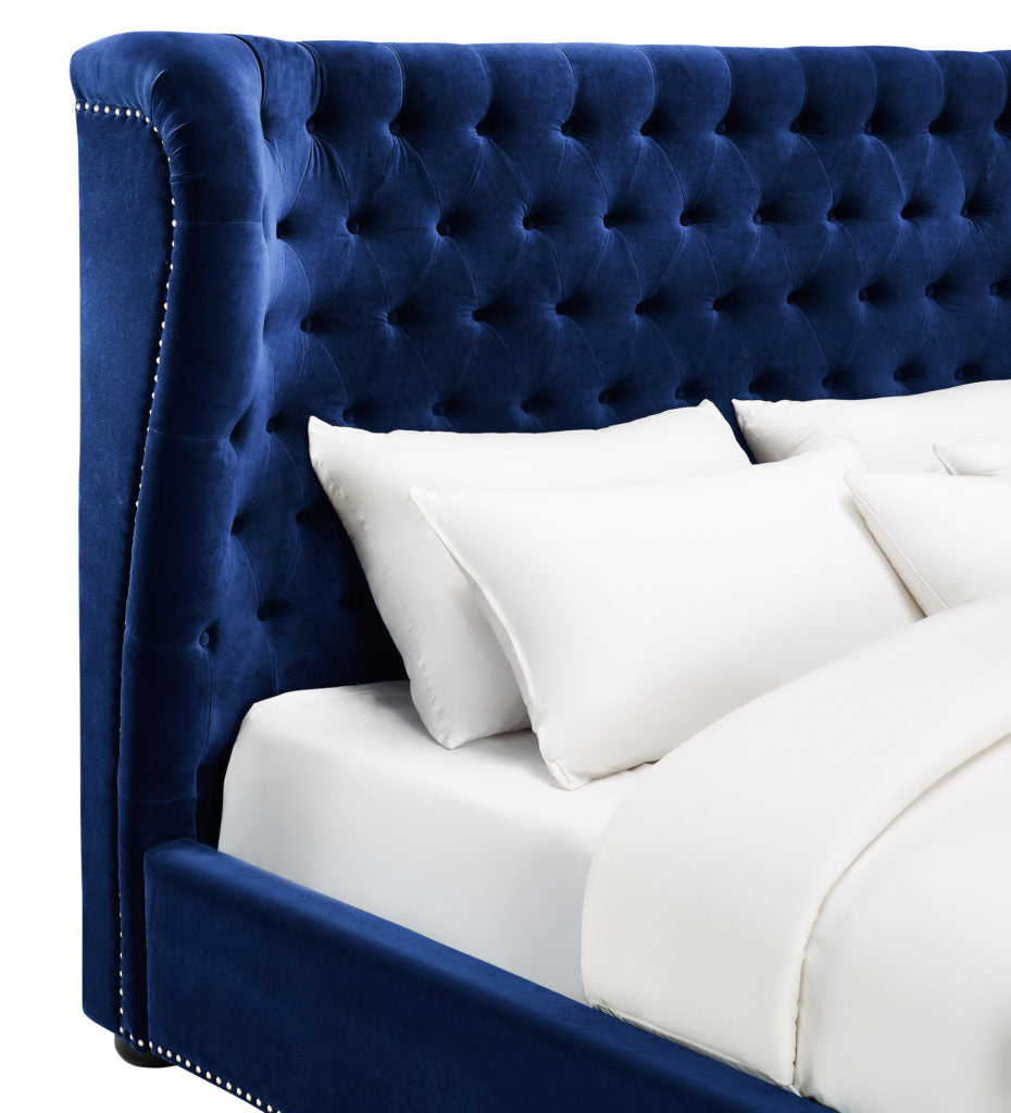 Finley Velvet Bed in Queen