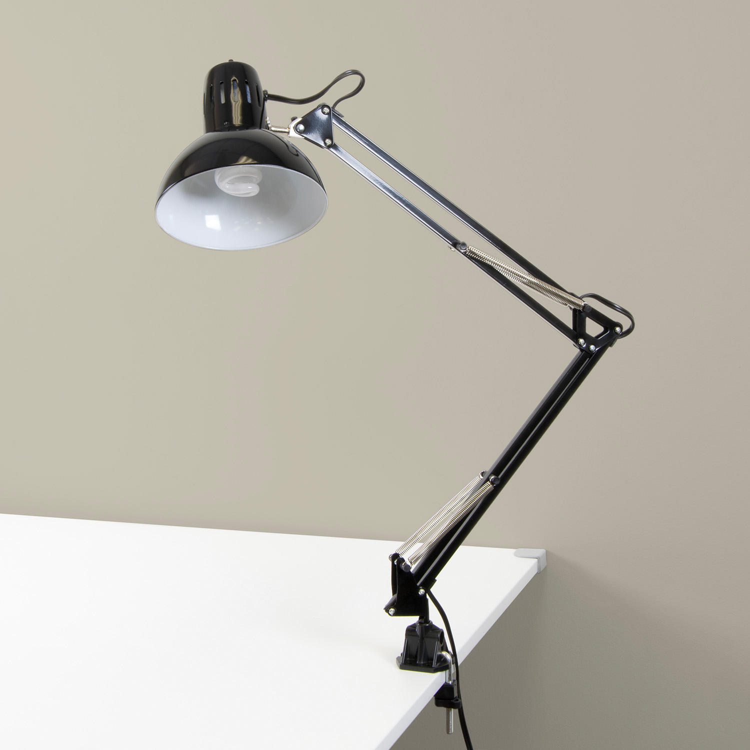 Studio Designs Swing Arm Lamp with 13-watt CFL Bulb， Black