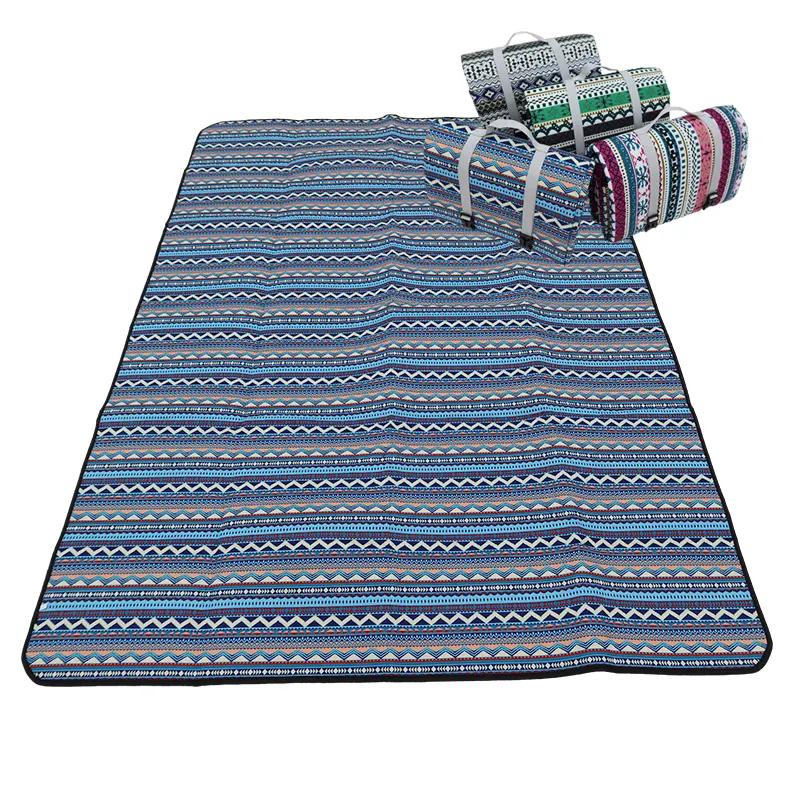 Bohemian style Waterproof polyester scratch resistant aluminum film blanket sand free beach mat for camping picnic