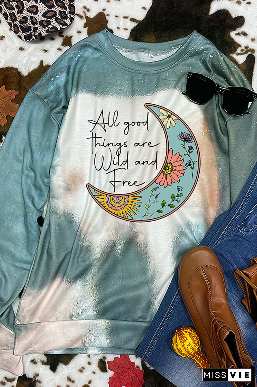 All Good things are Wild and Free Retro Sweatshirt Women Wholesale