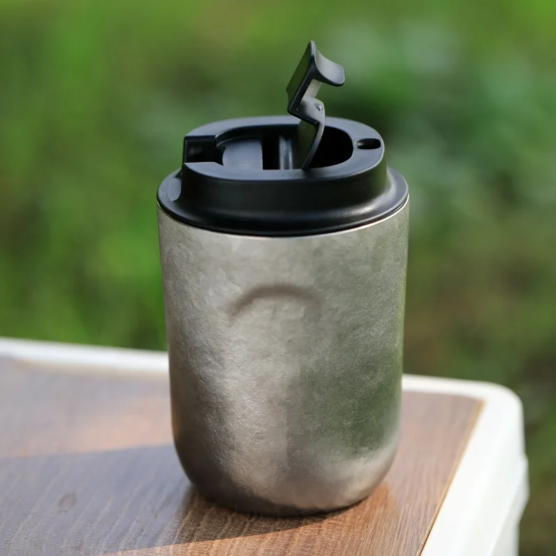 Outdoor Travel Accessories titanium Tumbler Coffee Mug Smart Travel Thermos Cup Insulated Car Water Cup Portable Vacuum Flasks