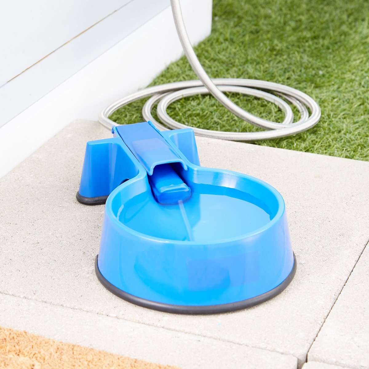 The Easy-Clean Water Bowl Dog， Cat and Livestock Auto-Fill Water Bowl with Hose