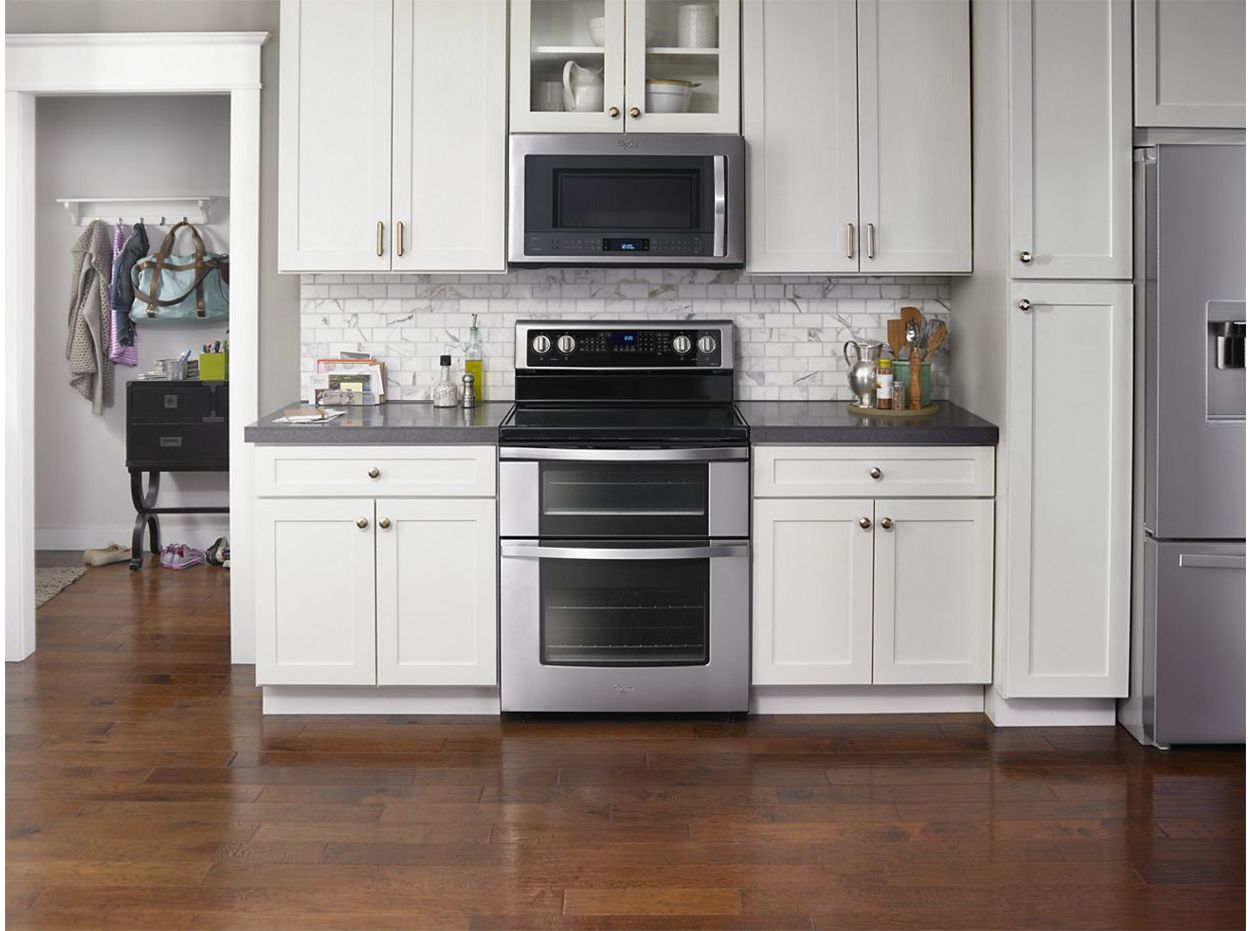 Whirlpool 6.7 Cu. Ft. Stainless Steel Electric Double Oven Range With True Convection