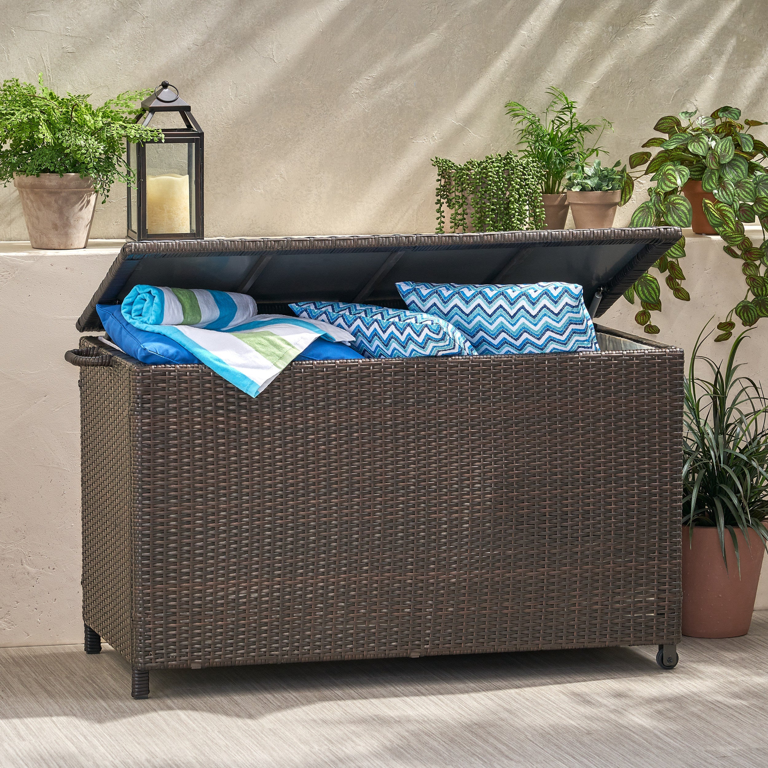 Swisher Outdoor Brown Wicker Deck Box