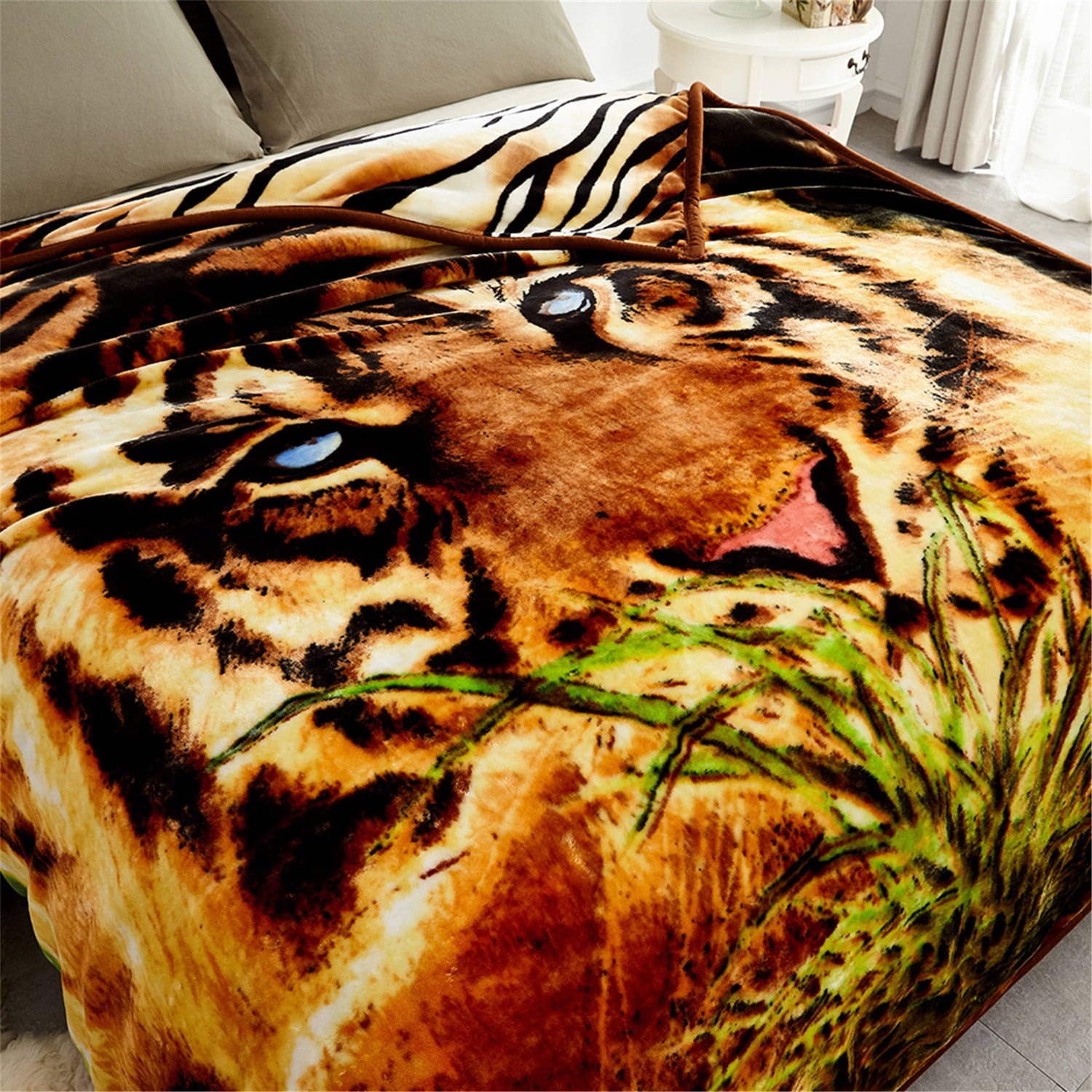 JML King Mink Plush Fleece Bed Blanket For Winter， 520GSM Silky Soft Warm Blanket，83