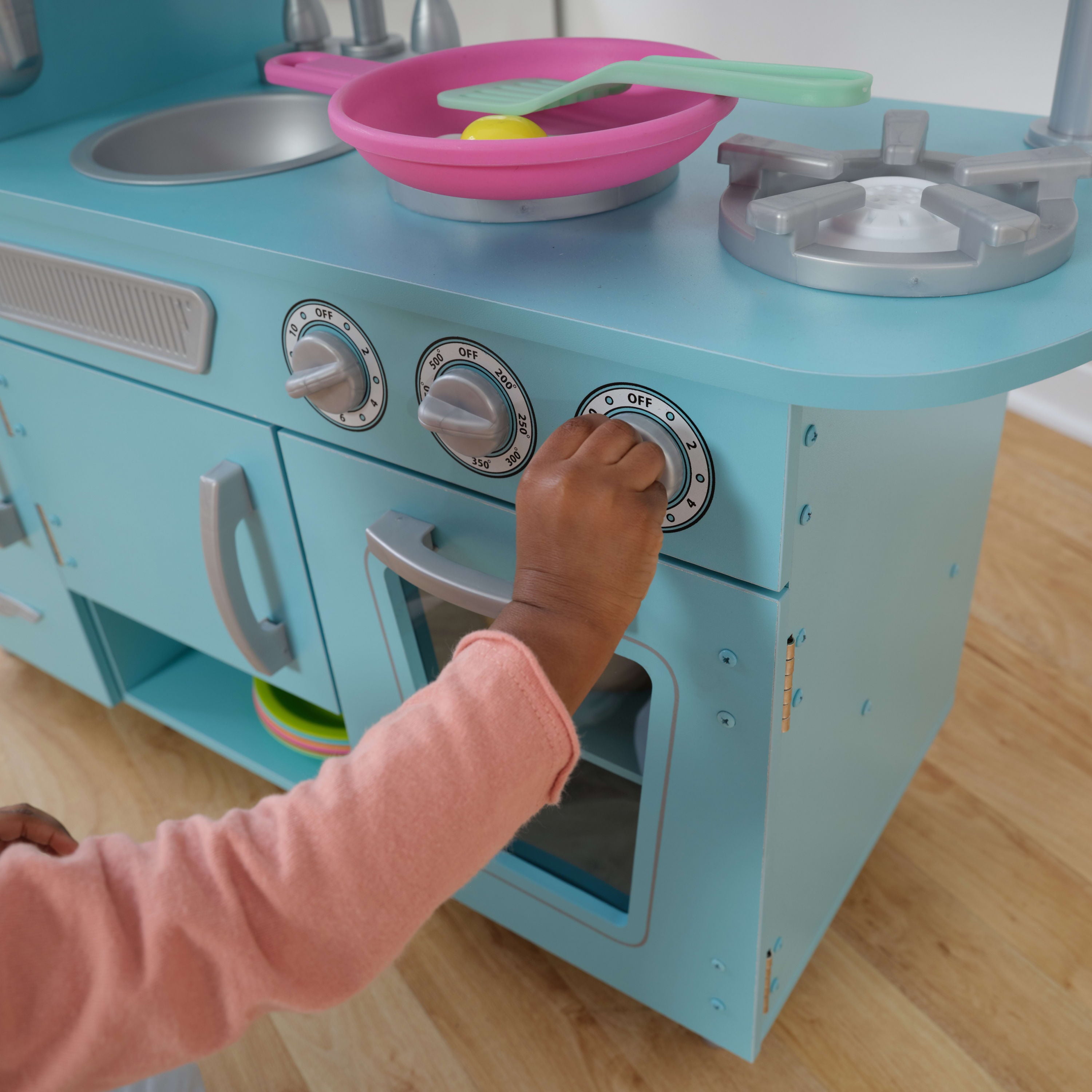 KidKraft Vintage Wooden Play Kitchen with Pretend Ice Maker and Play Phone -  Blue