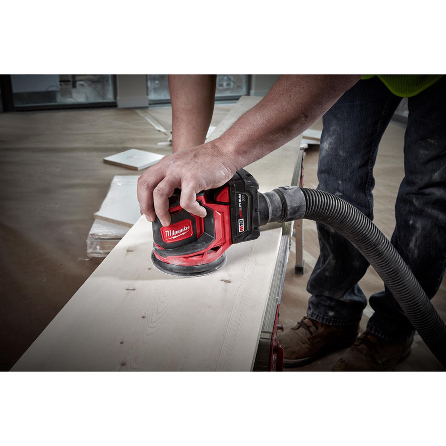 MW M18 18 V Cordless 5 in. Random Orbit Sander Tool Only