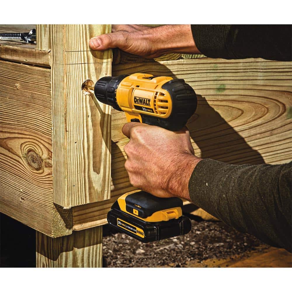 DEWALT 20V MAX Cordless 1/2 in. Drill/Driver, (2) 20V 1.3Ah Batteries, Charger and Bag DCD771C2