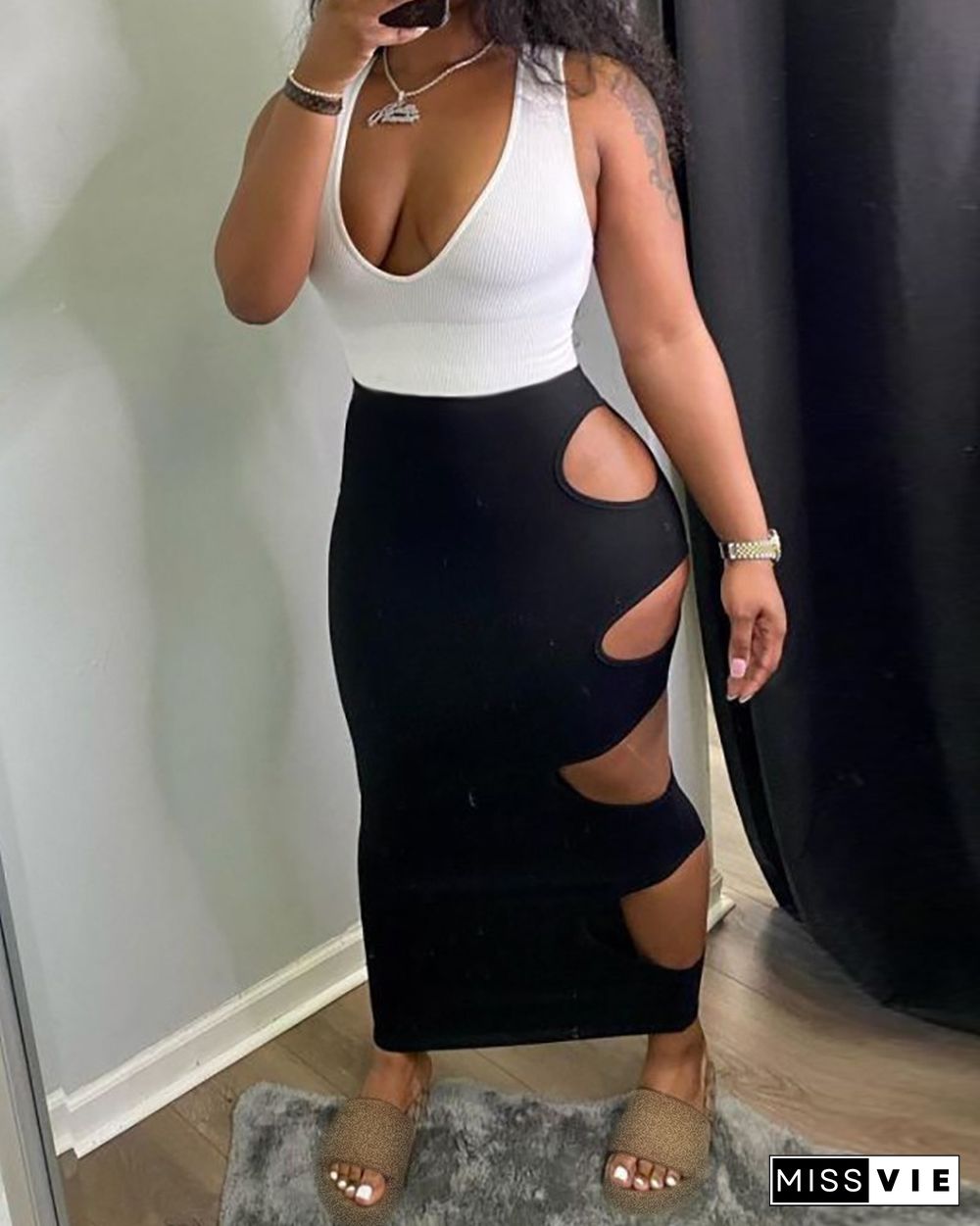 Colorblock Cutout Thick Strap Maxi Dress