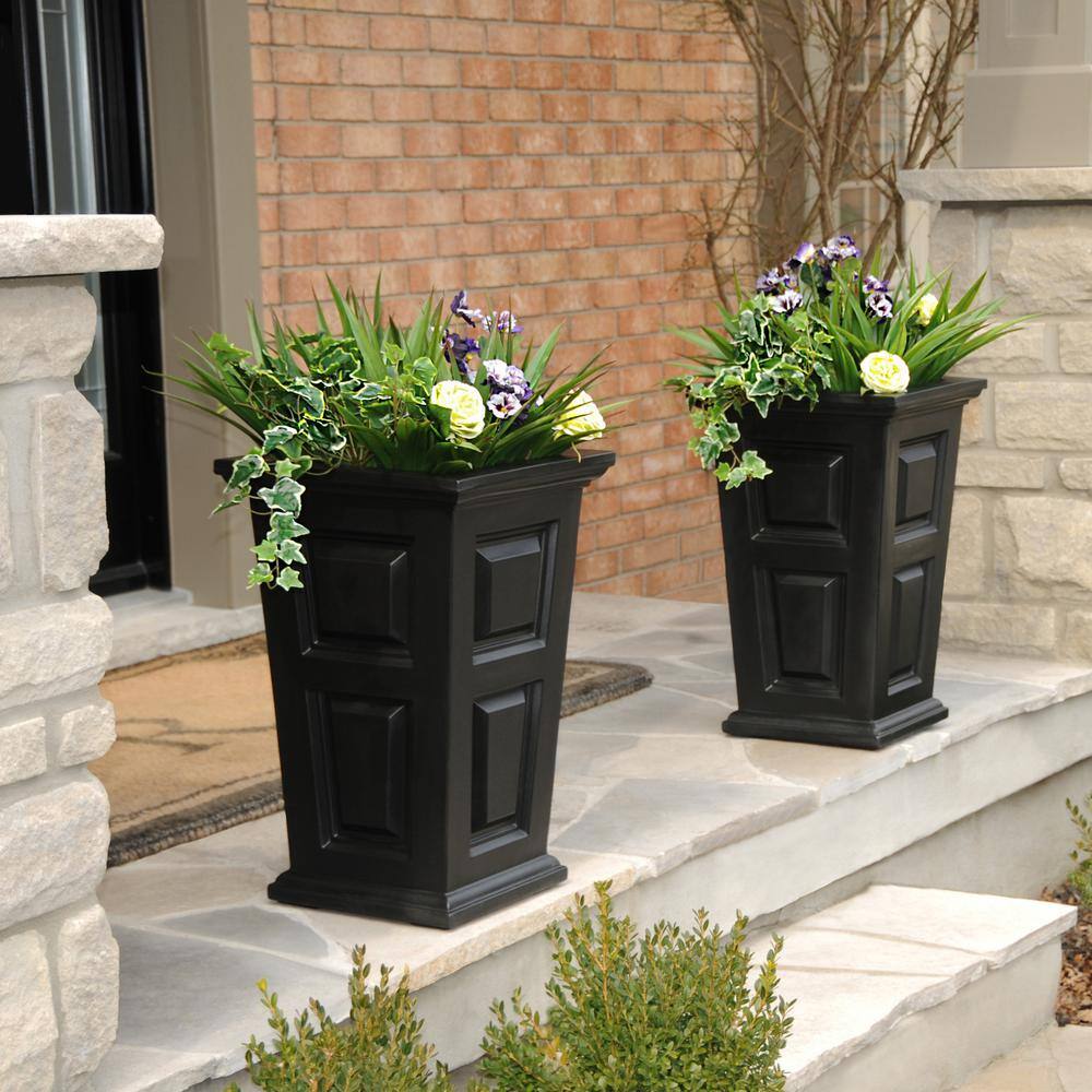 Mayne Wyndham 24 in. Tall Self-Watering Black Polyethylene Planter (2-Pack) 7829-B