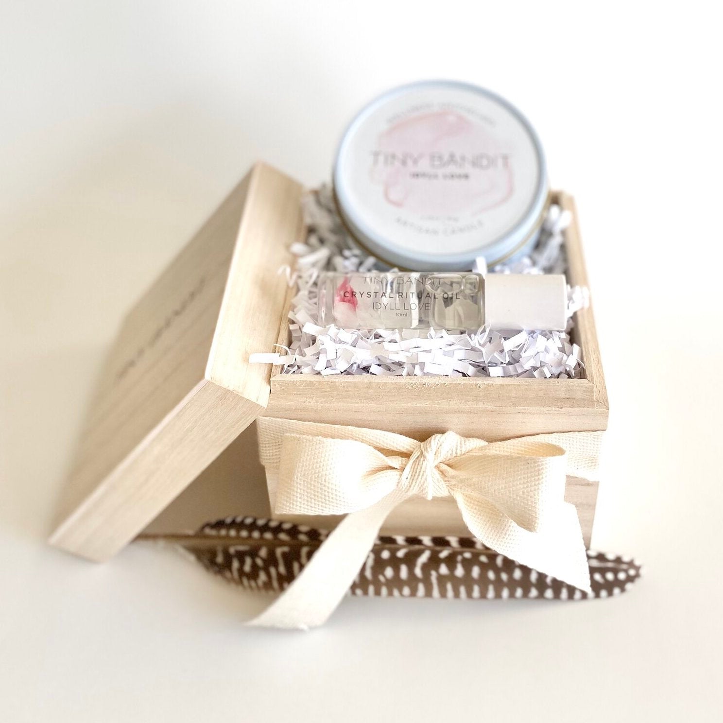 Travel Candle + Crystal Ritual Oil Gift Set