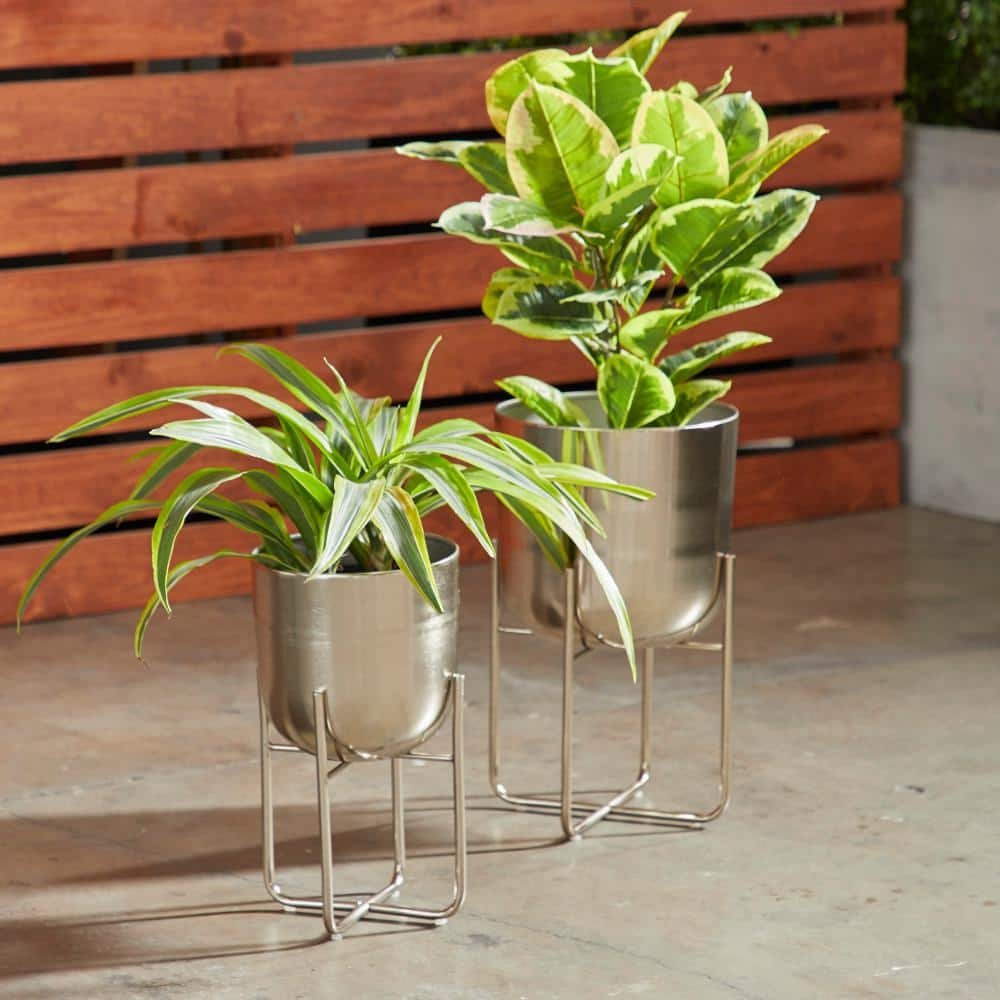 Litton Lane 16 in. x 10 in. Silver Metal Contemporary Planter (Set of 2) 51938