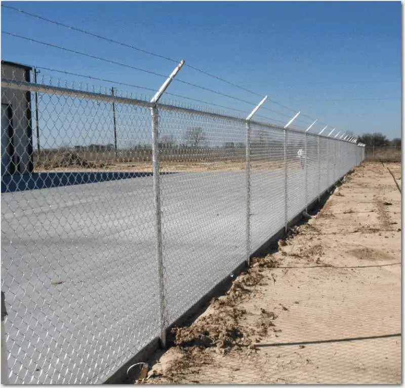 Galvanized chain link fence Low price sport mesh