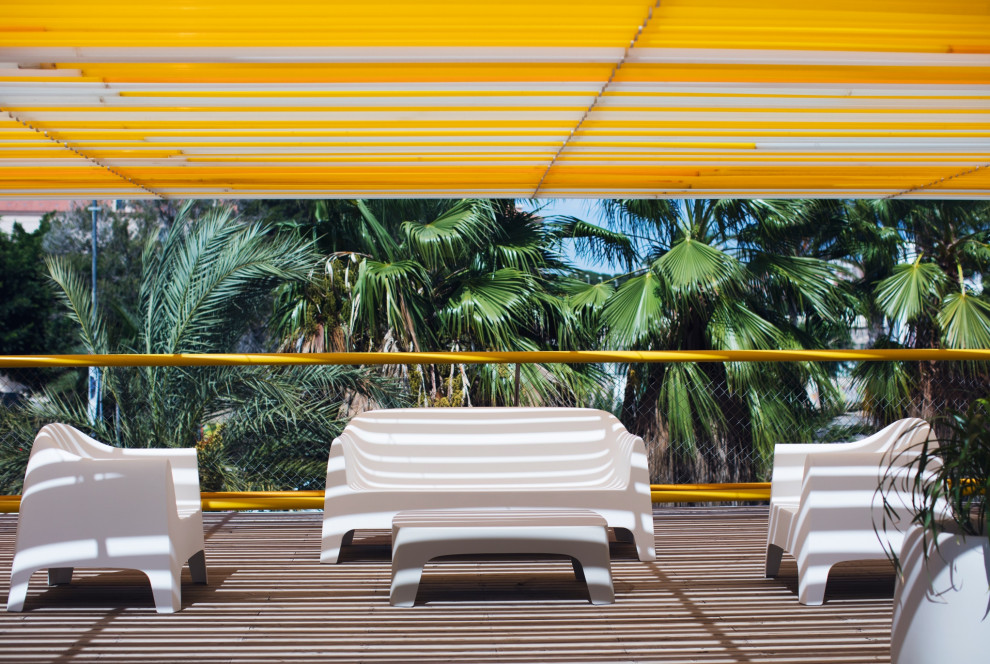 Solid Sofa  Basic/Injection   Contemporary   Outdoor Sofas   by Vondom  Houzz